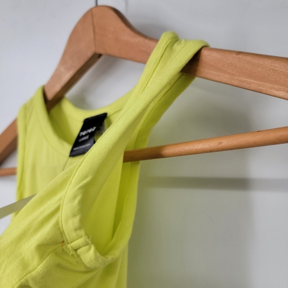 Terez Tank Top Size Large Lightweight Athletic Bright Yellow Cropped Workout Top - Picture 7 of 13